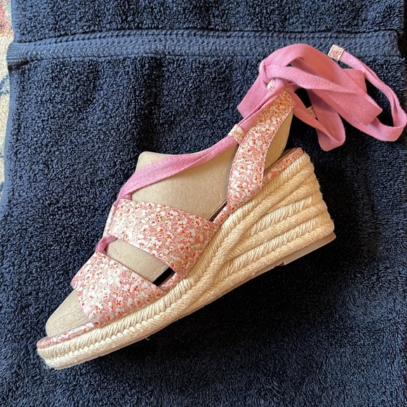 Patricia Nash Sandals - Picture 9 of 15